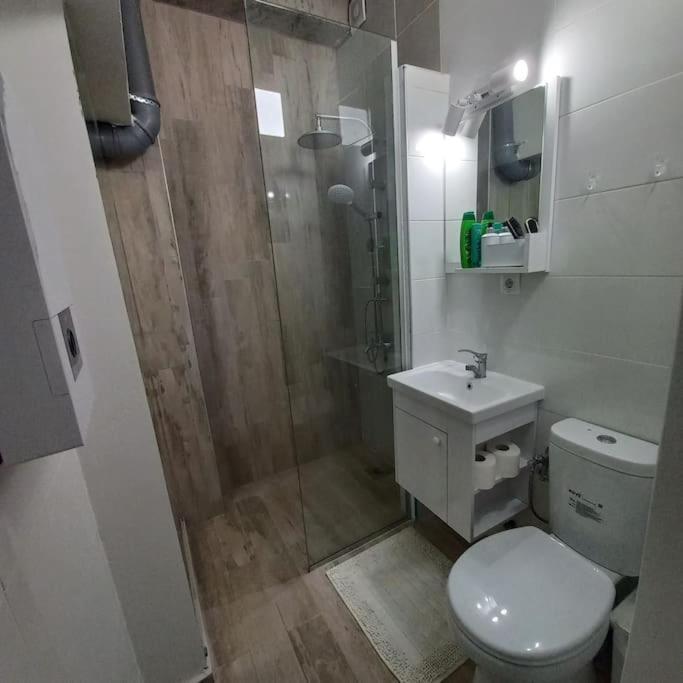 Lovely 1- Bedroom Condo Close To Downtown 스코페 외부 사진